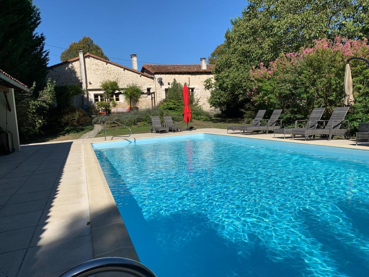 Uniquely Private Holiday Villa In The Charente Puyreaux Exteriör bild