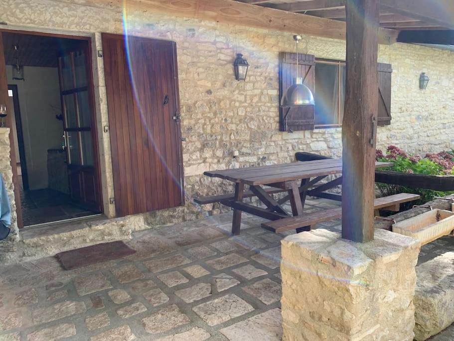 Uniquely Private Holiday Villa In The Charente Puyreaux Exteriör bild