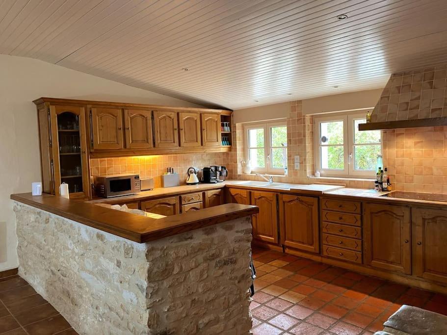 Uniquely Private Holiday Villa In The Charente Puyreaux Exteriör bild